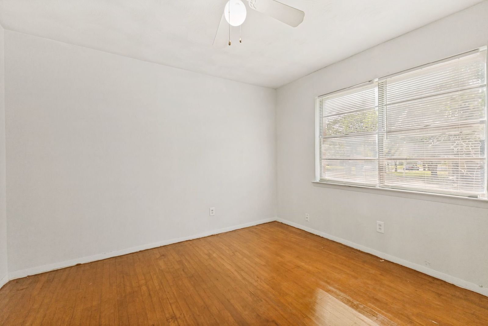 4-Bed Home with Renovated Kitchen & Baths – Plenty of Space! property image