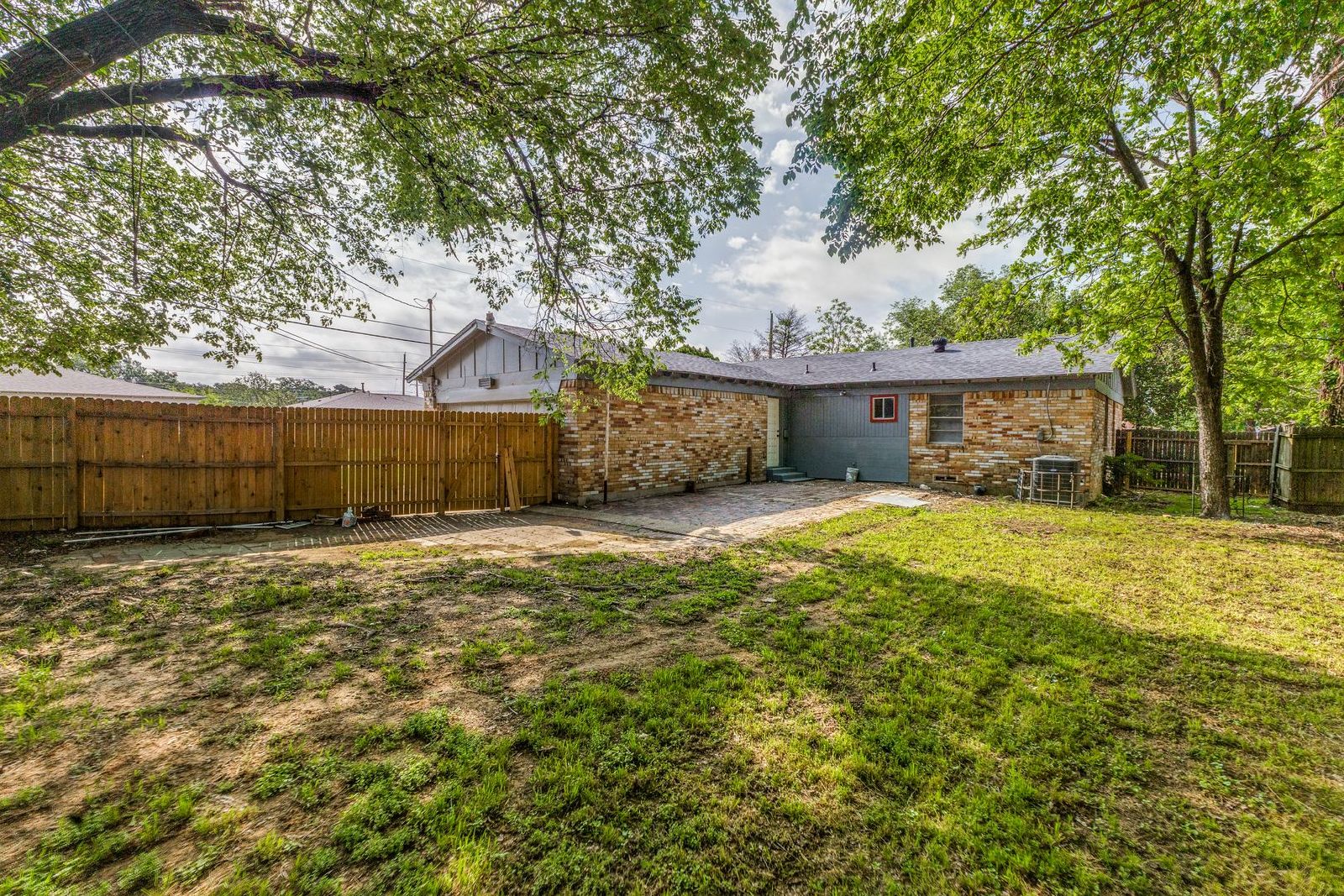 4-Bed Home with Renovated Kitchen & Baths – Plenty of Space! property image