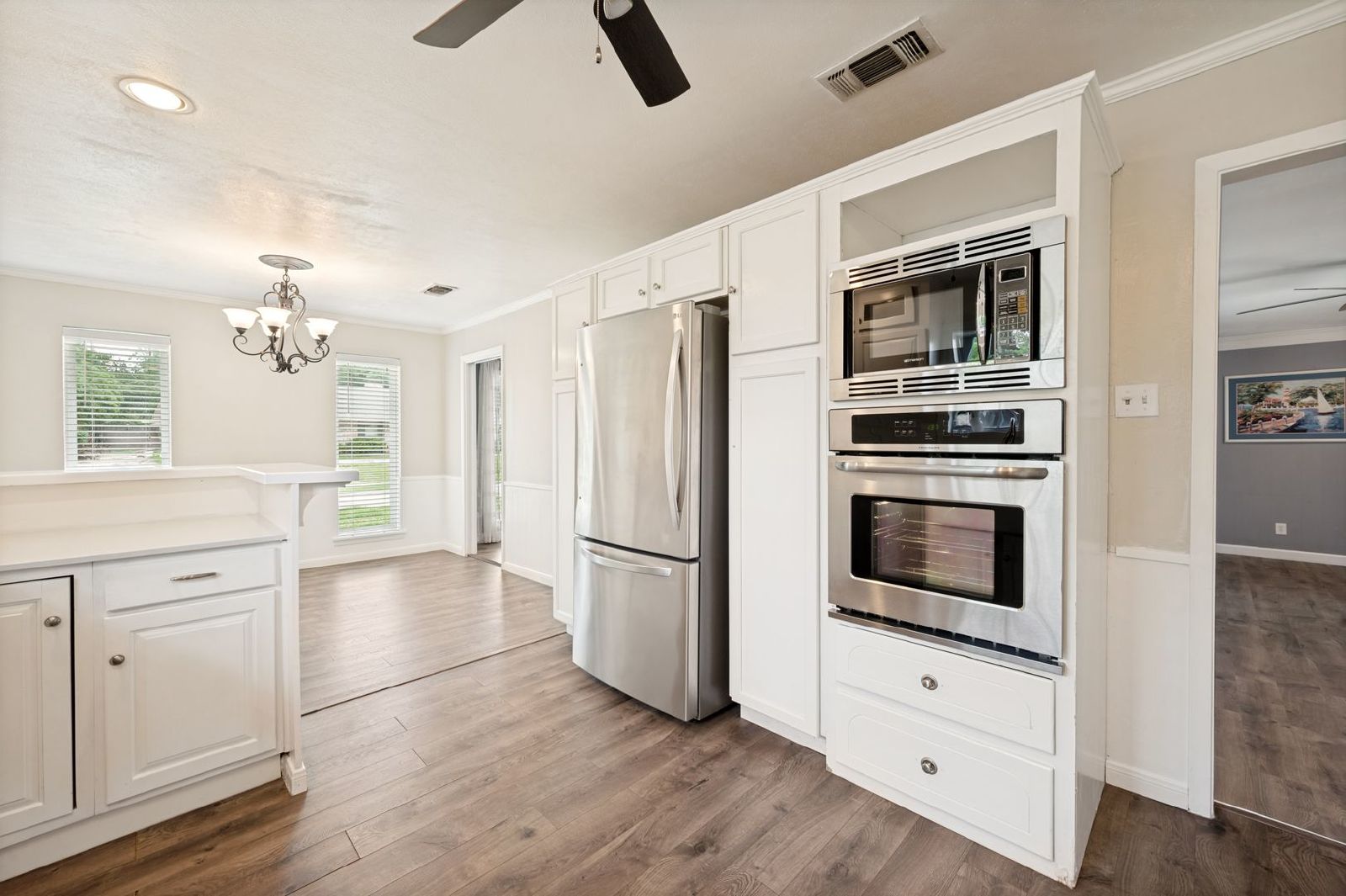 Beautifully Updated Home in the Heart of Irving – Prime Location! property image