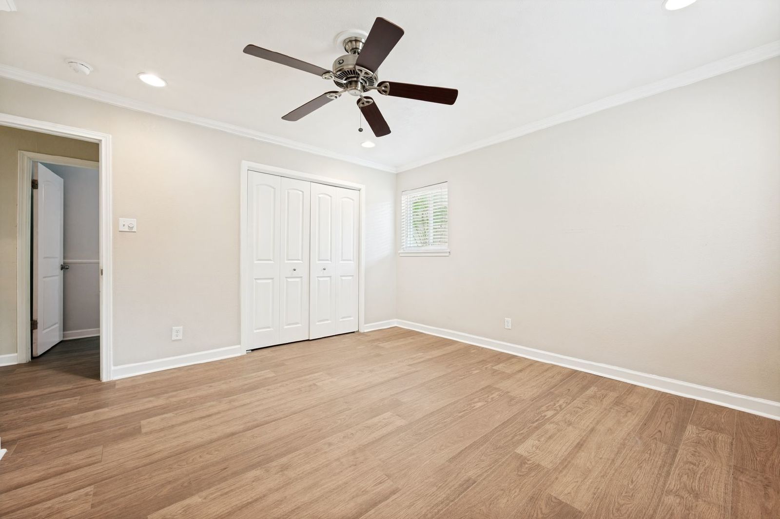 Beautifully Updated Home in the Heart of Irving – Prime Location! property image