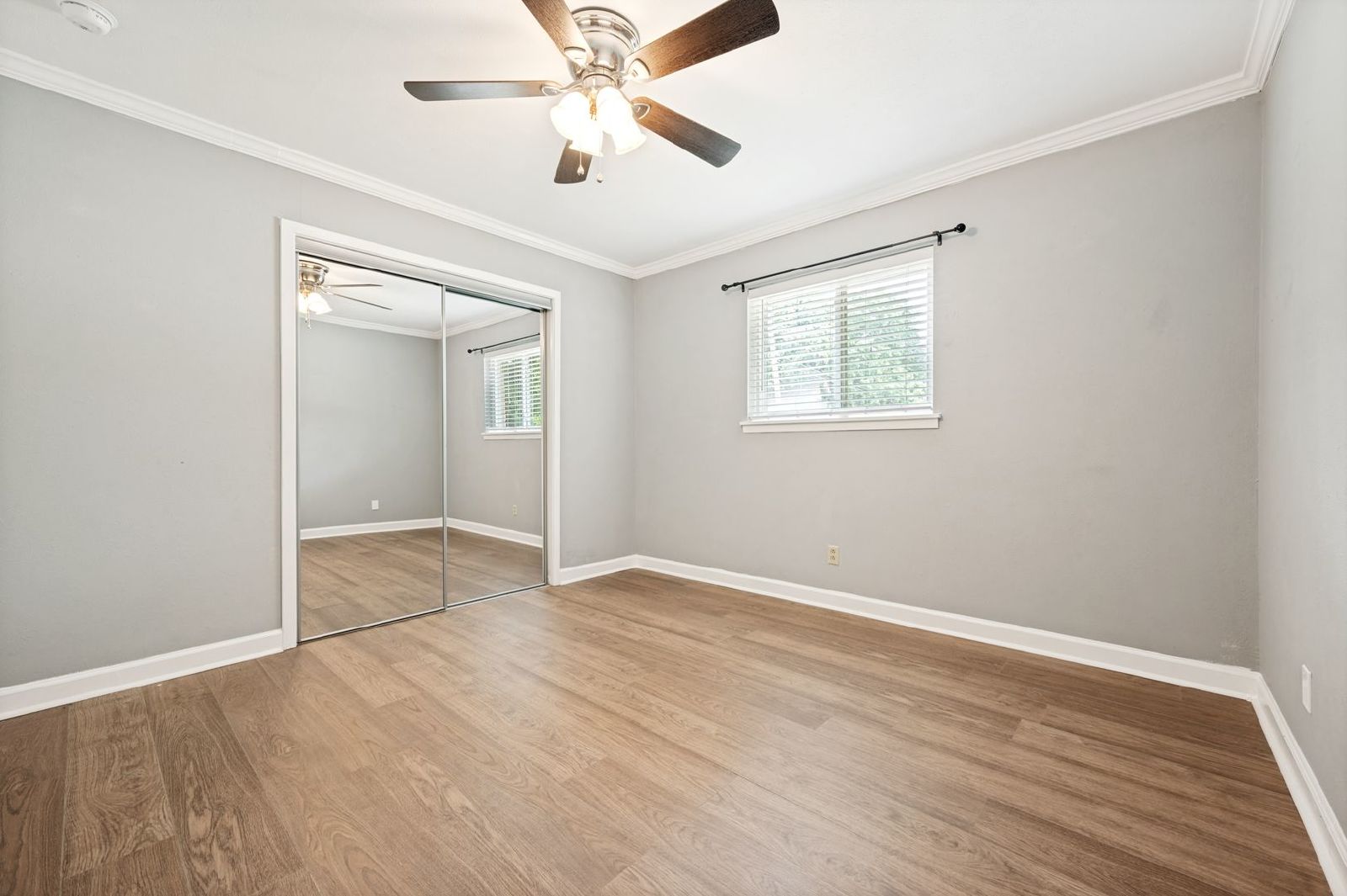 Beautifully Updated Home in the Heart of Irving – Prime Location! property image