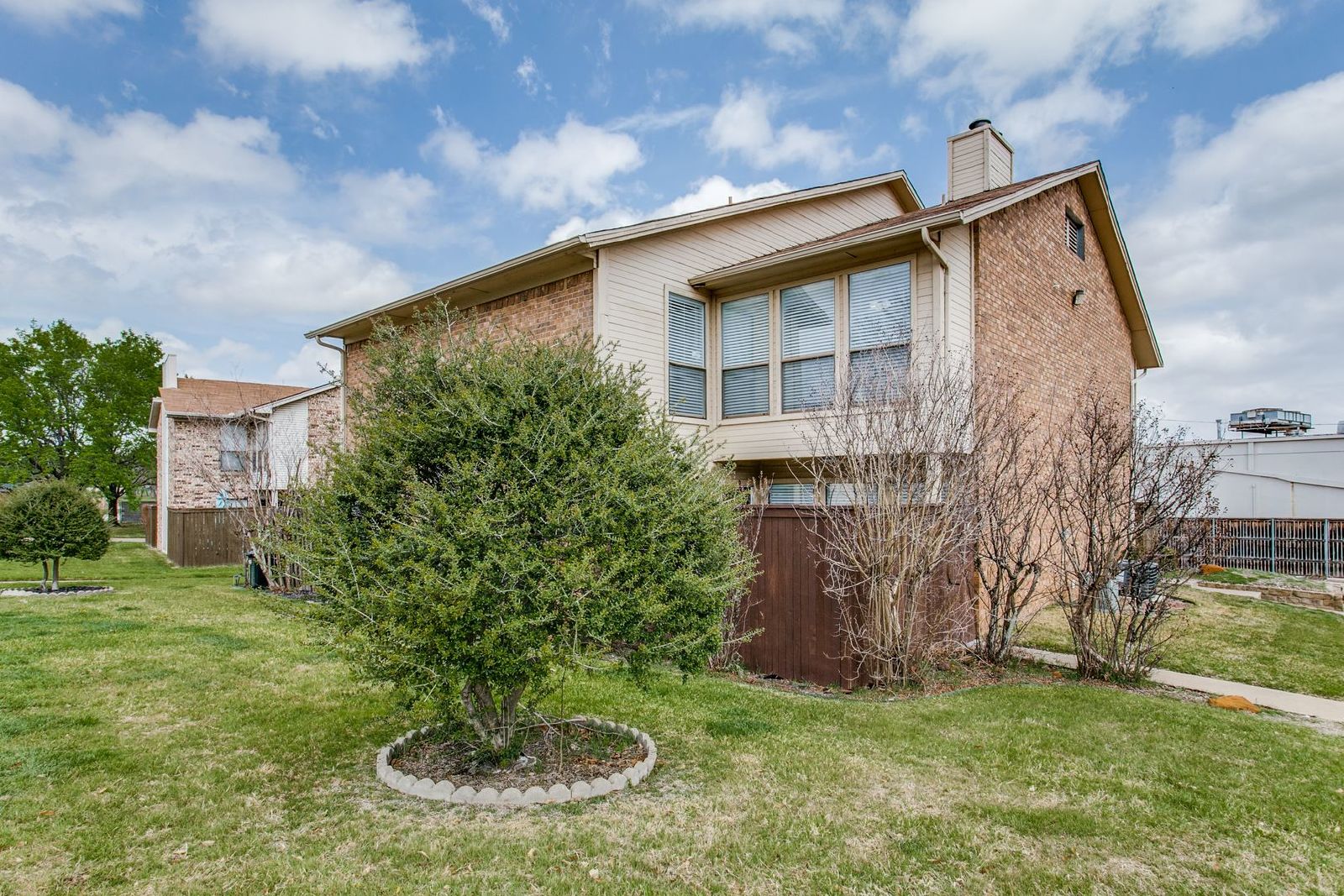 Charming 2-Bed, 2.5-Bath Townhome in Bedford – Private Patio, Modern Upgrades & Move-In Ready! property image