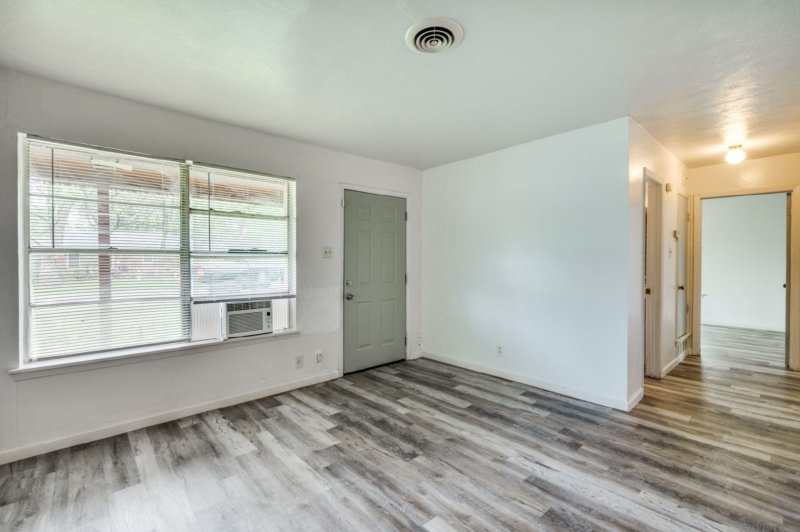 Charming Irving Home with Fenced Backyard & Pet-Friendly Living property image