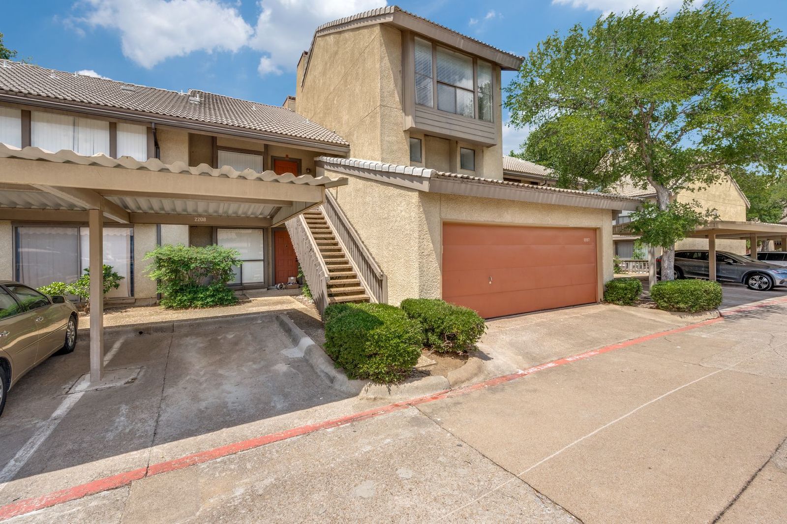 Prime Las Colinas Location! Spacious Condo Minutes from Dining, Entertainment & Major Employers property image
