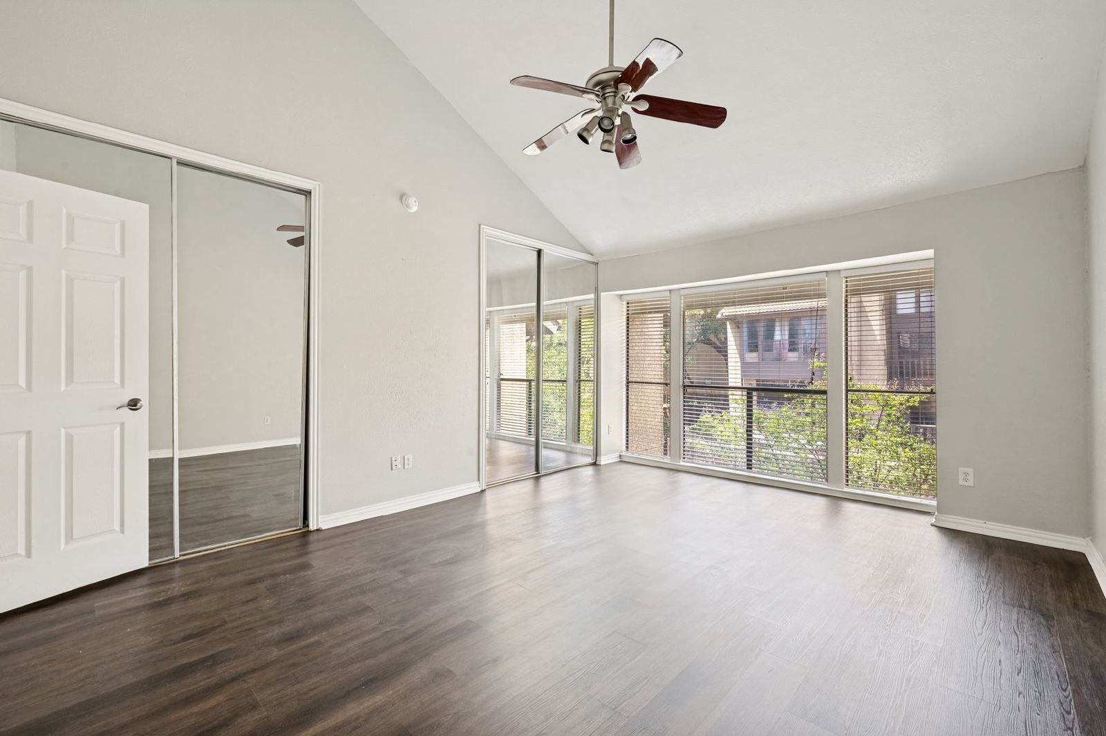 Prime Las Colinas Location! Spacious Condo Minutes from Dining, Entertainment & Major Employers property image