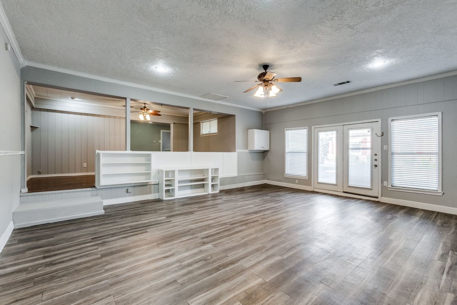 Charming 4-Bedroom Home in Garland - Spacious Layout & Great Backyard! property image