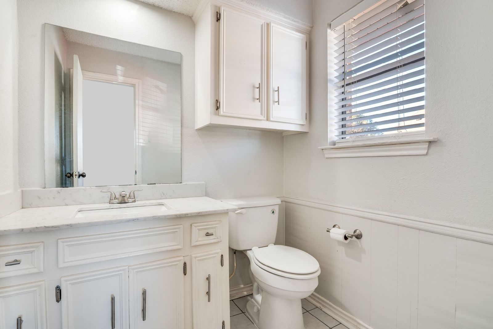 Beautiful 3-Bed, 2.5-Bath Home in Garland – Spacious Layout & Fantastic Amenities! property image