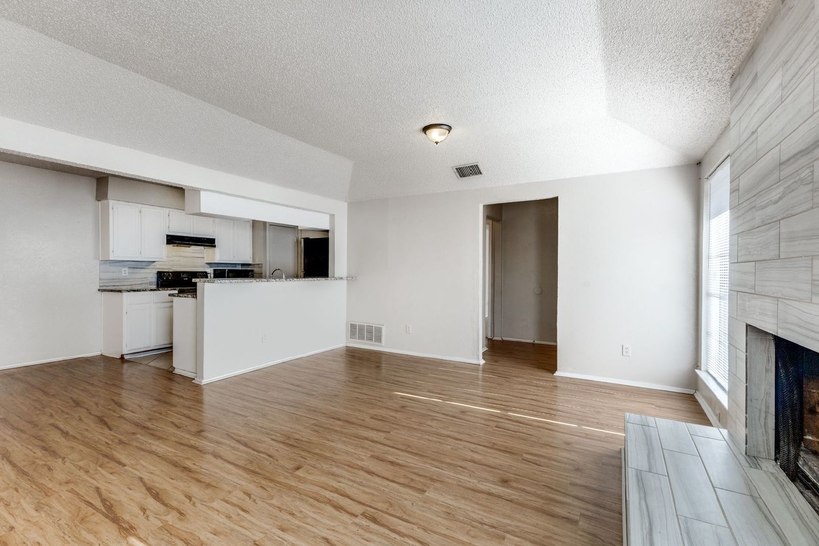 Spacious 3-Bedroom Duplex with Private Fenced Backyard in Rowlett! property image
