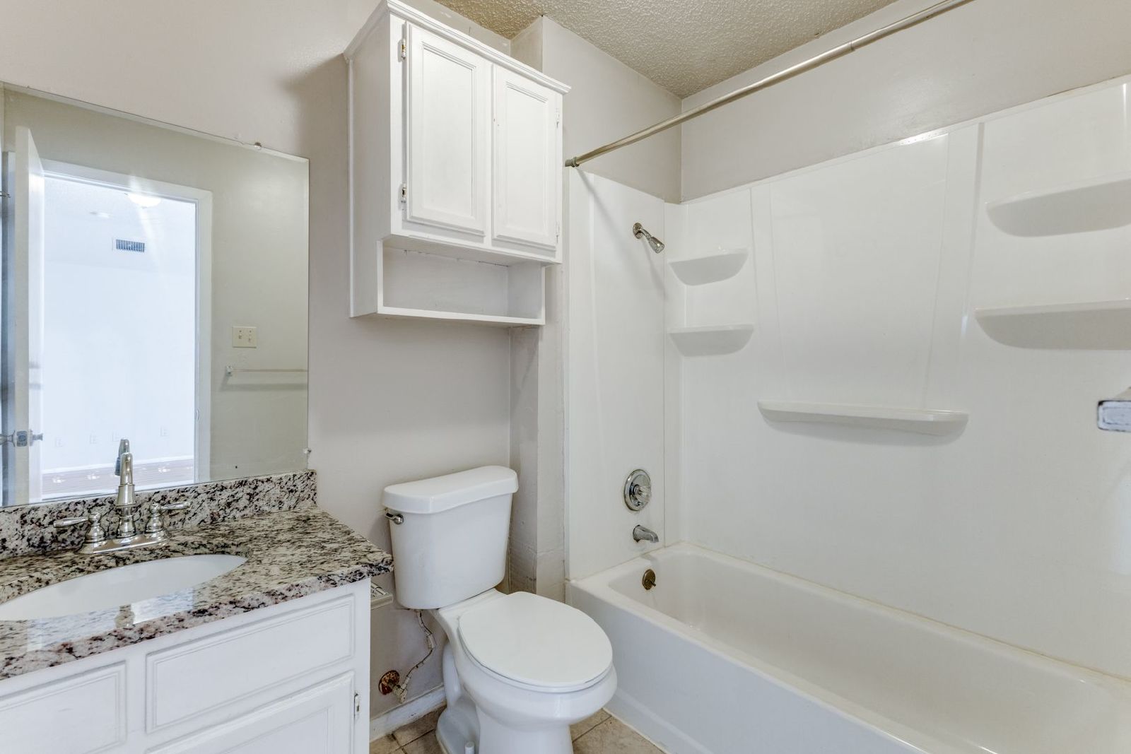 Spacious 3-Bedroom Duplex with Private Fenced Backyard in Rowlett! property image