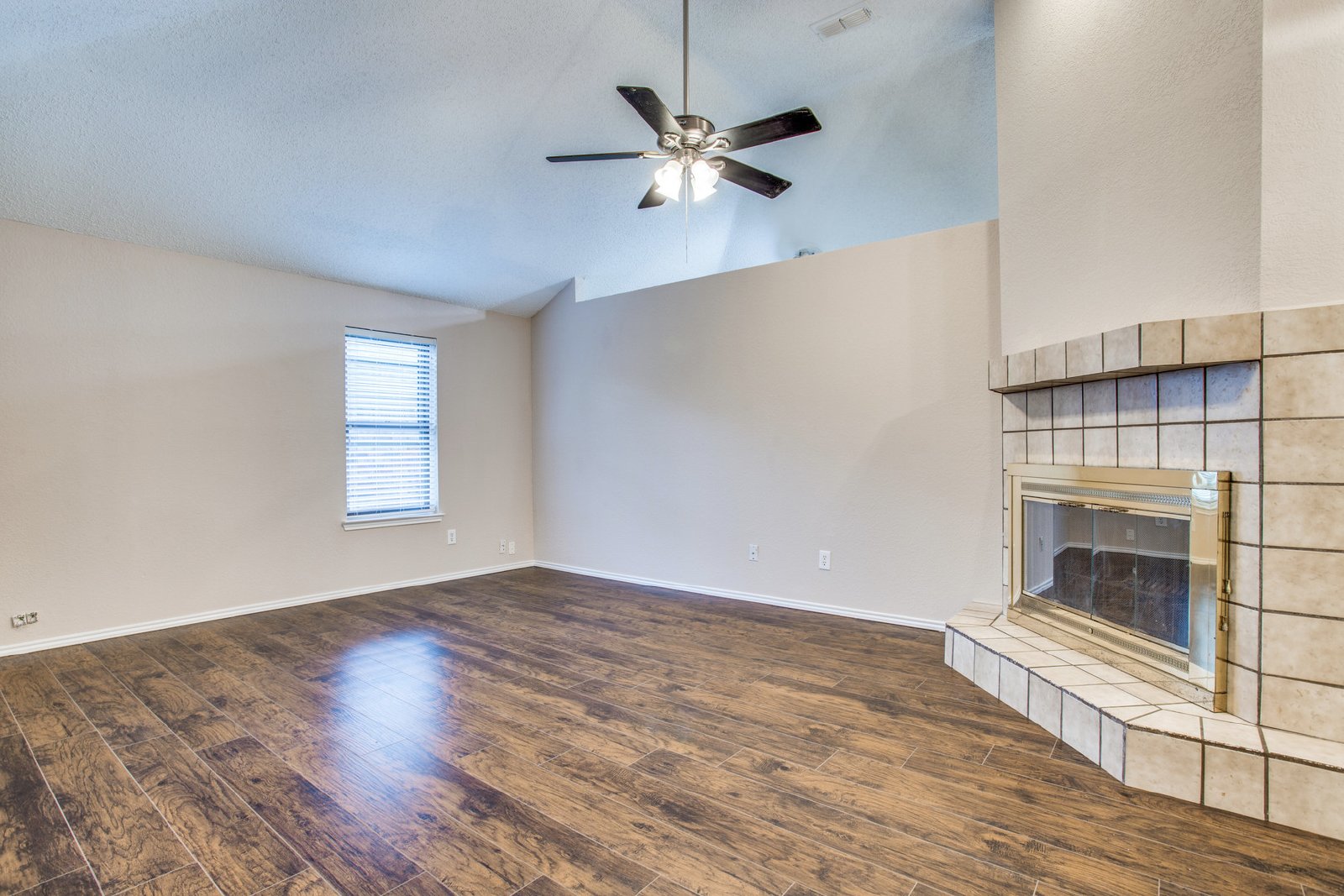 3 Bedroom in Coppell - Large Trees and Fenced Yard property image