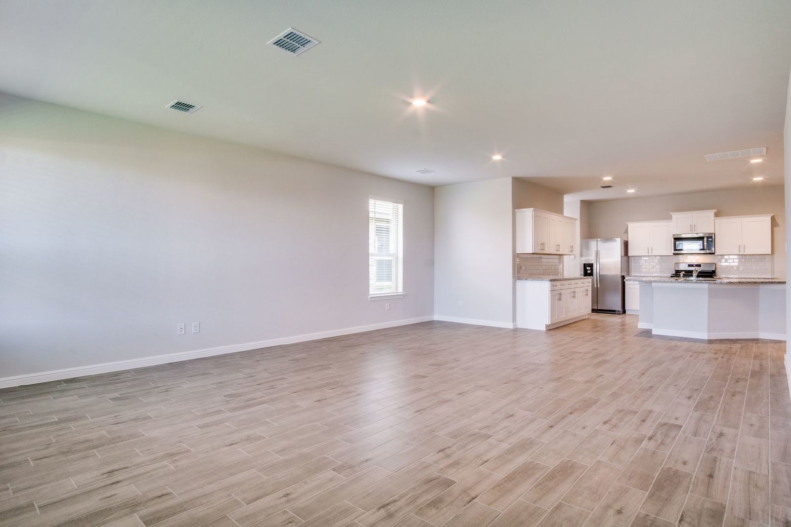 Beautiful New Build in Fort Worth – Located in the Crowley ISD! property image
