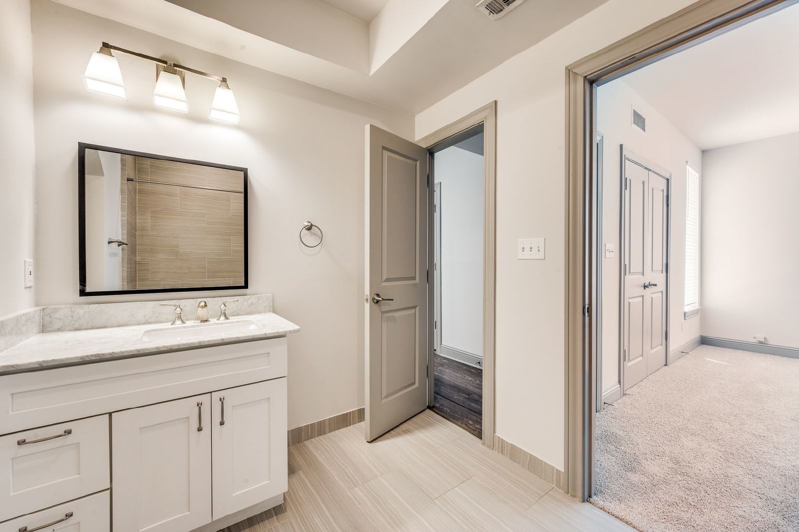 Modern Oak Lawn Living | Stylish Apartment Minutes from Uptown & Turtle Creek property image
