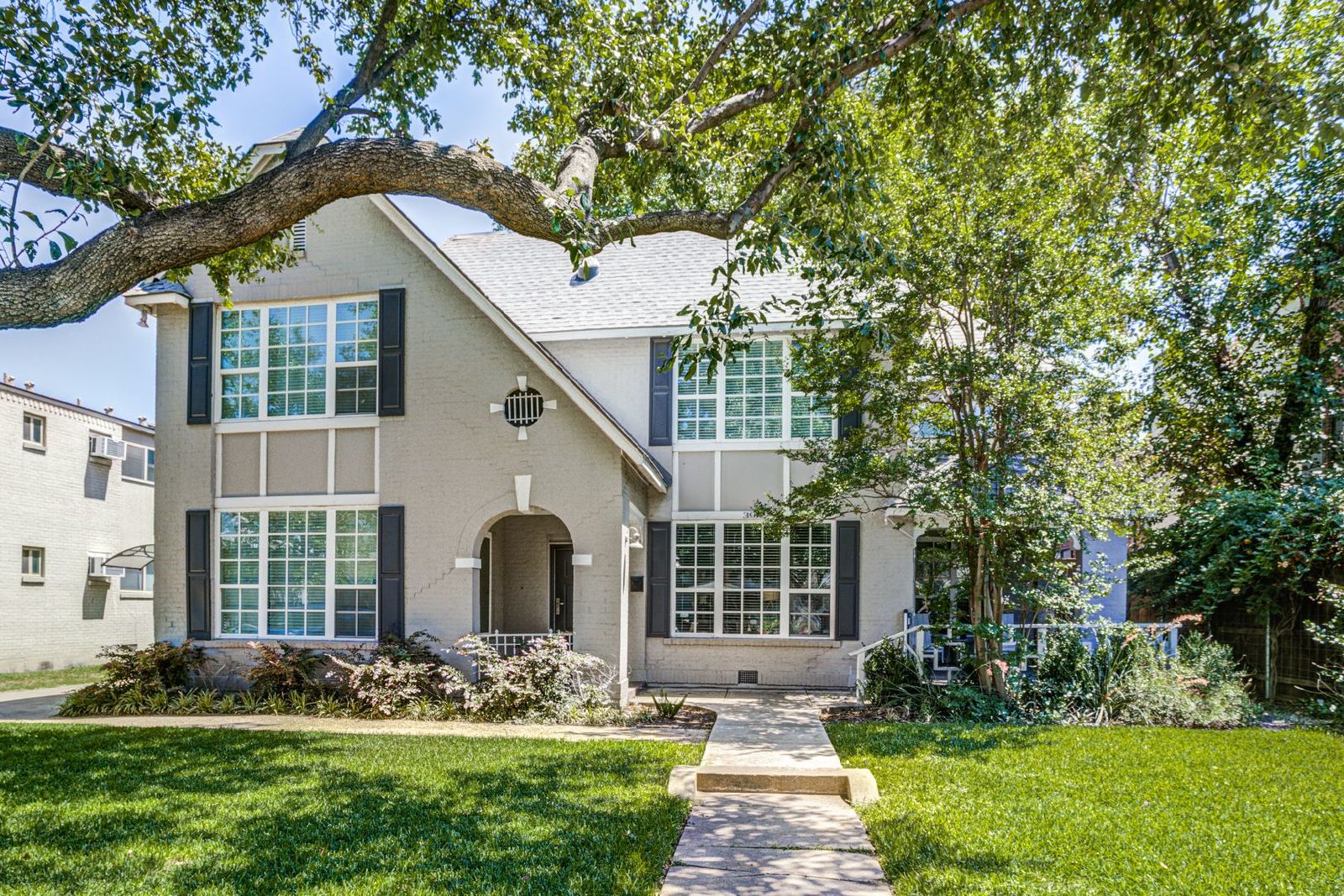 Modern Oak Lawn Living | Stylish Apartment Minutes from Uptown & Turtle Creek property image