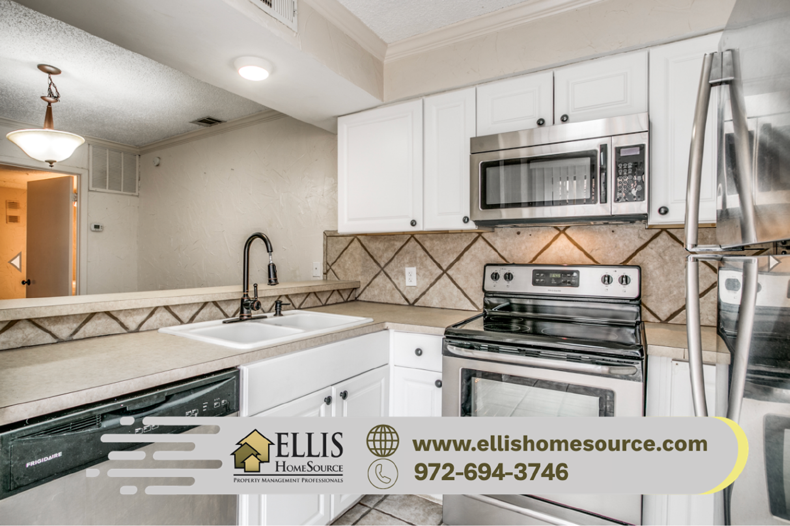 Freshly Updated 2-Bedroom with Fireplace in Prime Irving Location! property image