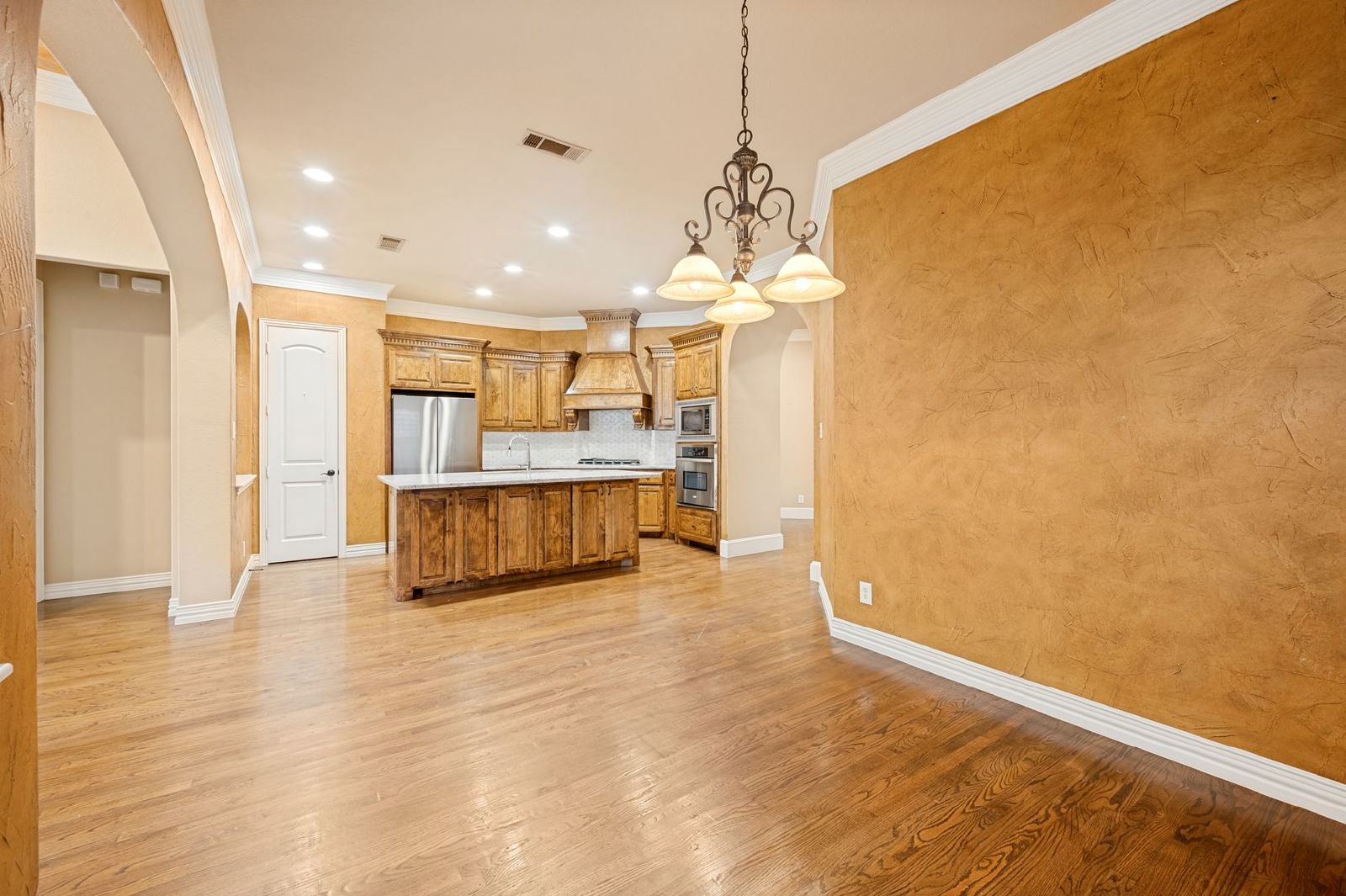 Luxury 3-Bedroom Home with Theater, Game Room & Private Office property image