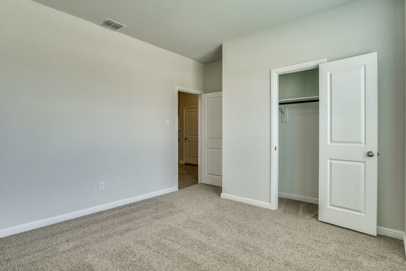 Beautiful New Build in Fort Worth – Located in the Crowley ISD! property image