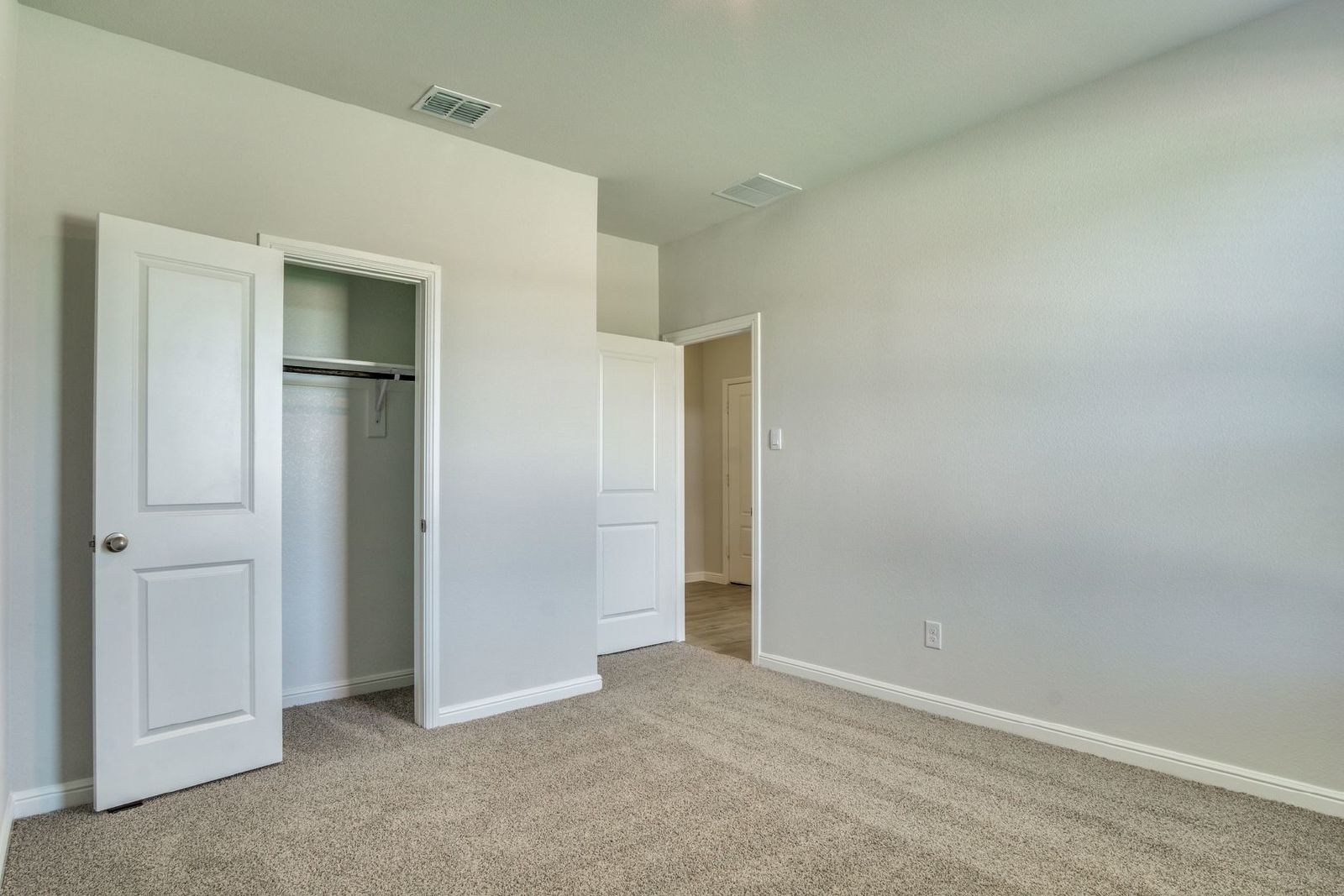 Beautiful New Build in Fort Worth – Located in the Crowley ISD! property image