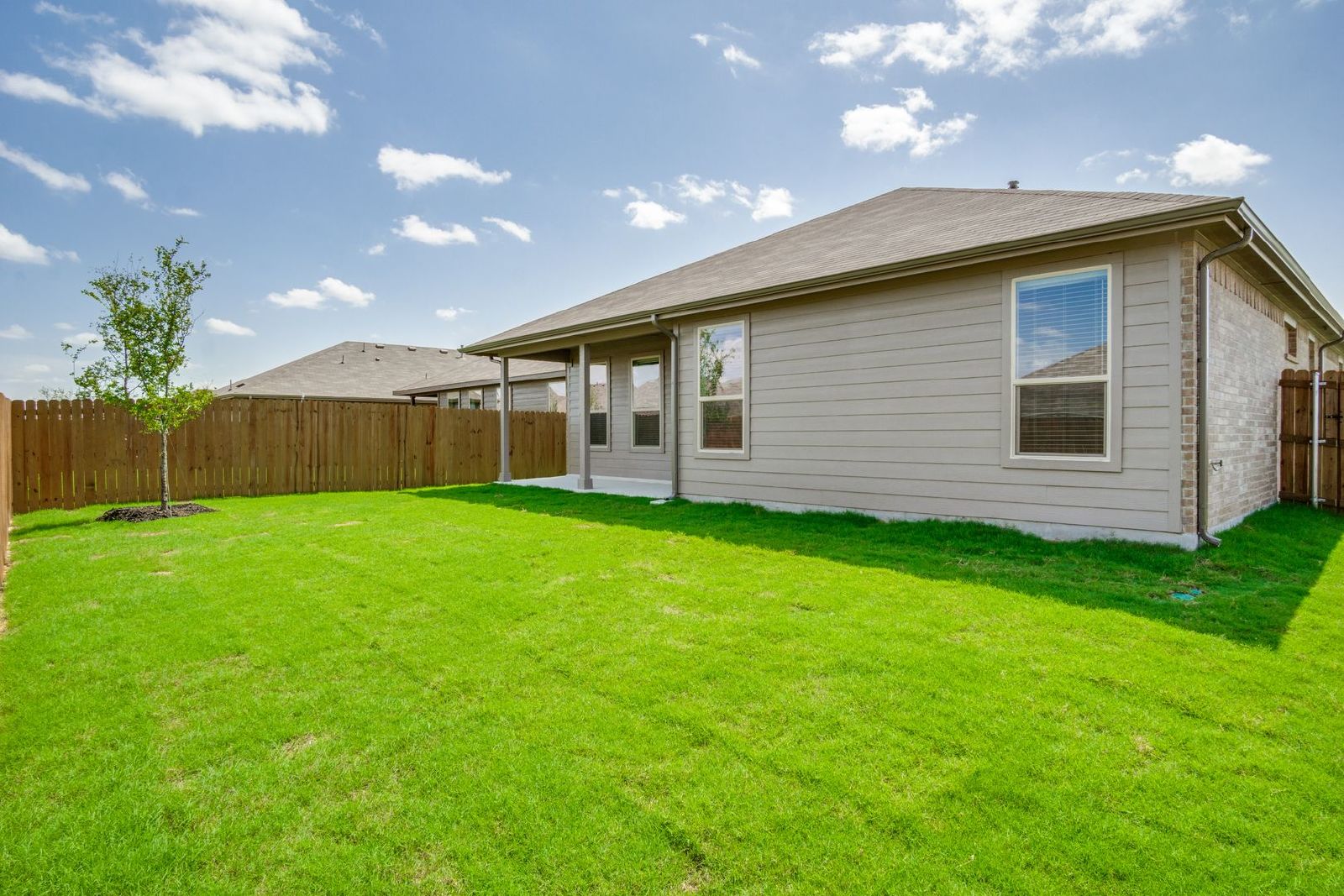 Beautiful New Build in Fort Worth – Located in the Crowley ISD! property image