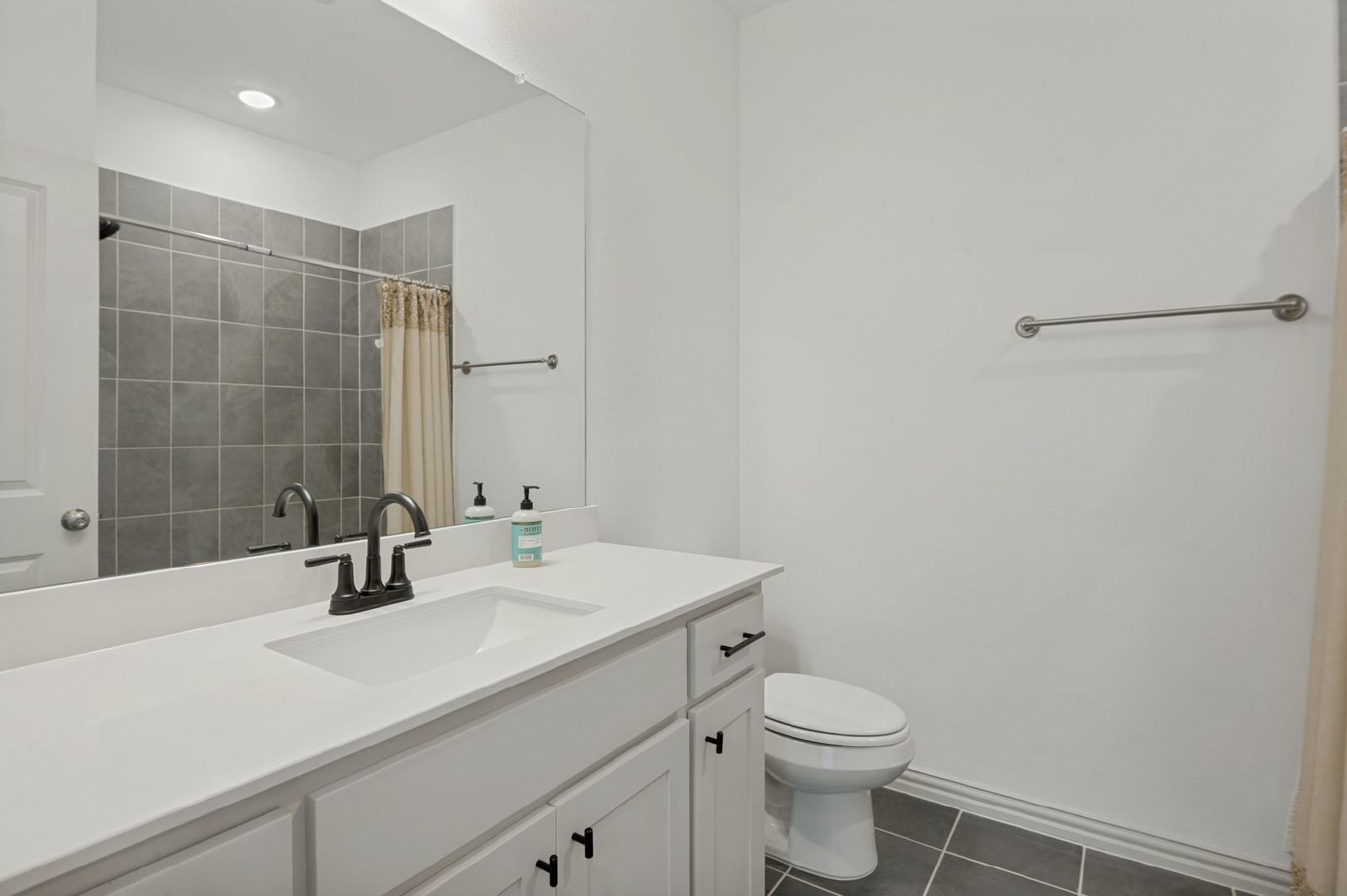 Furnished Modern Townhome in Frisco property image