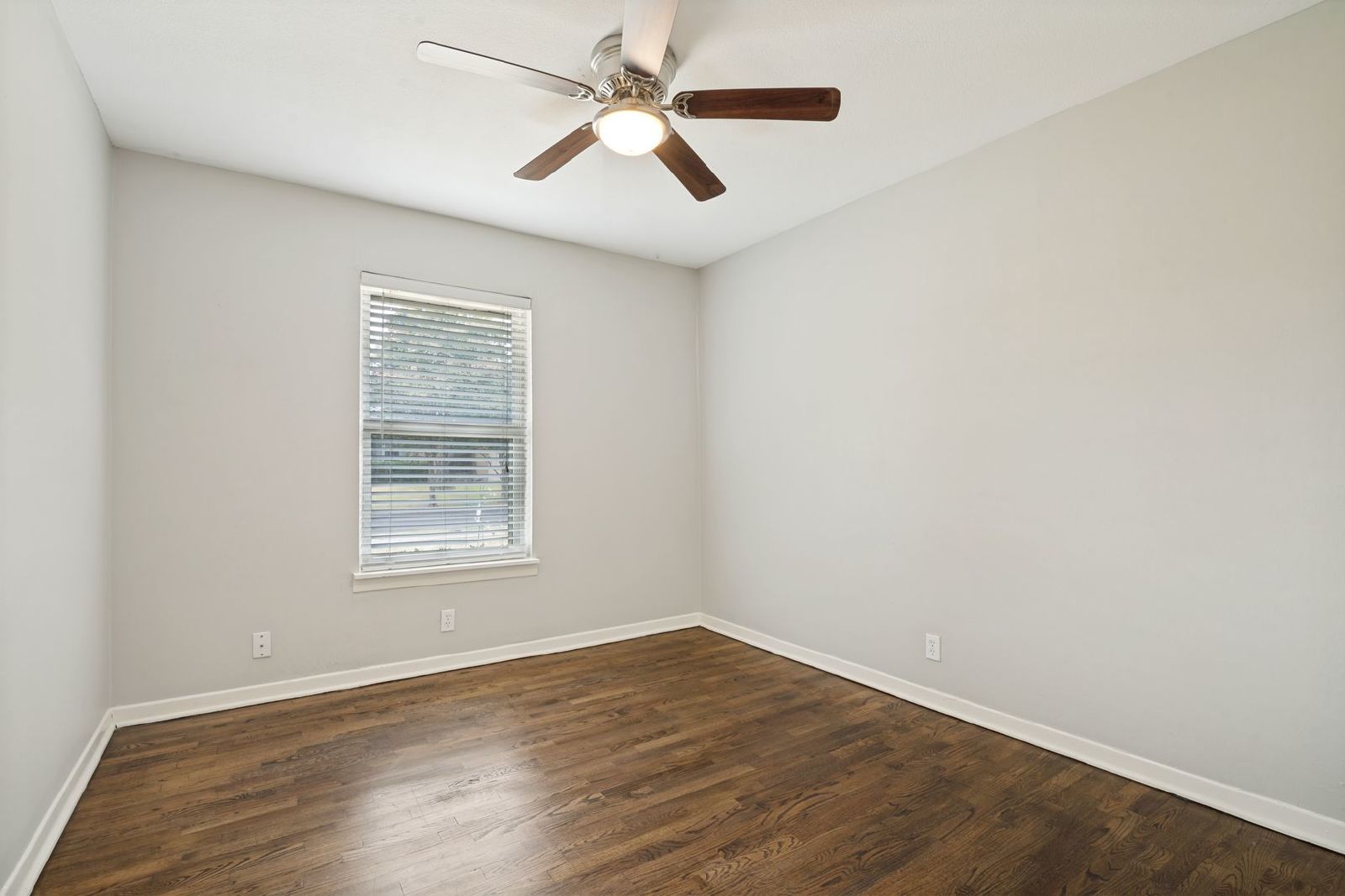 Charming 3-Bedroom Home in East Dallas property image
