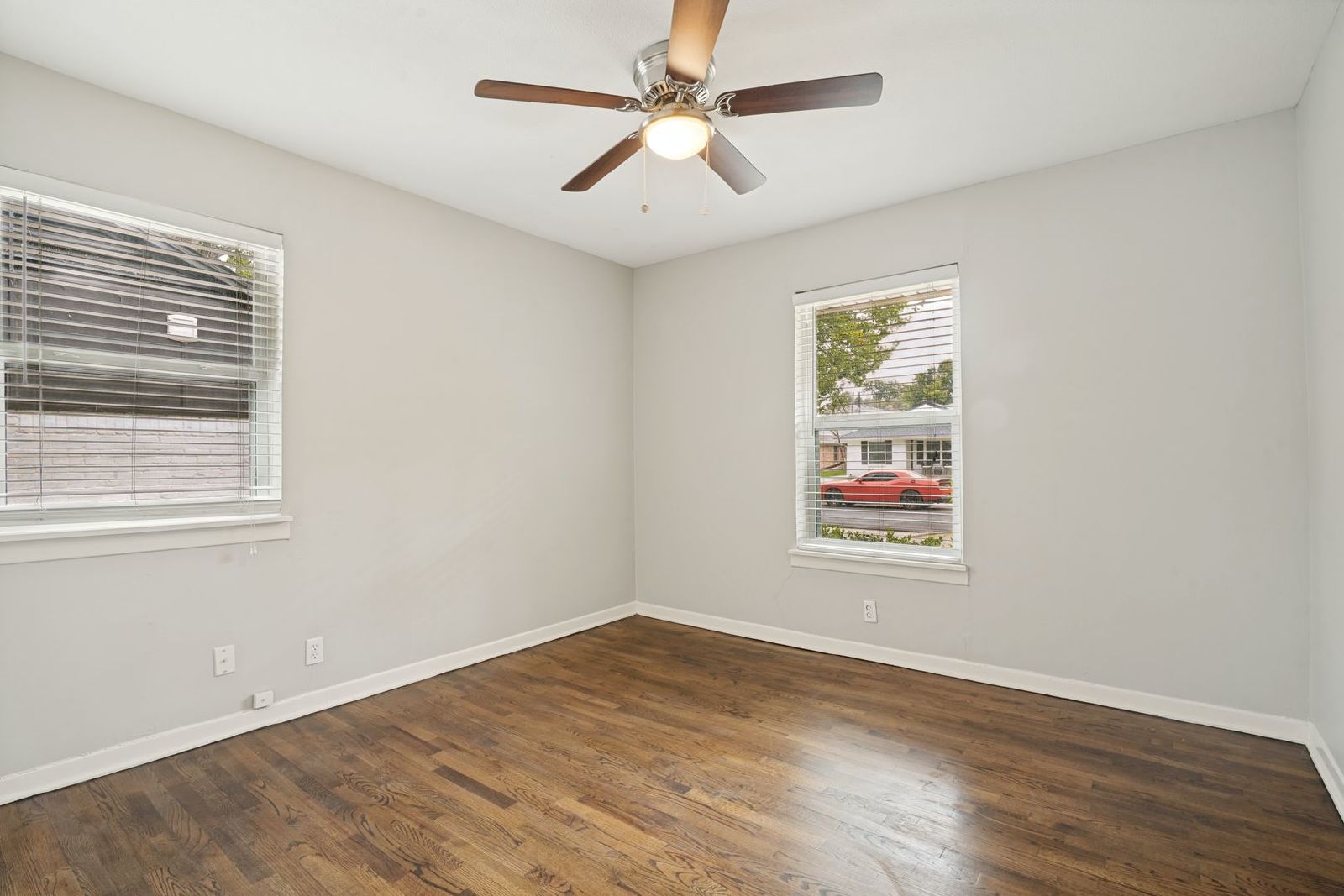 Charming 3-Bedroom Home in East Dallas property image