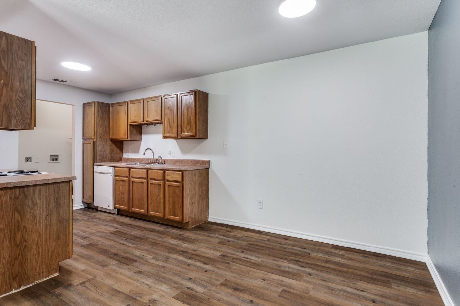 Move-In Ready 3-Bedroom Duplex - Comfort & Convenience in West Fort Worth! property image