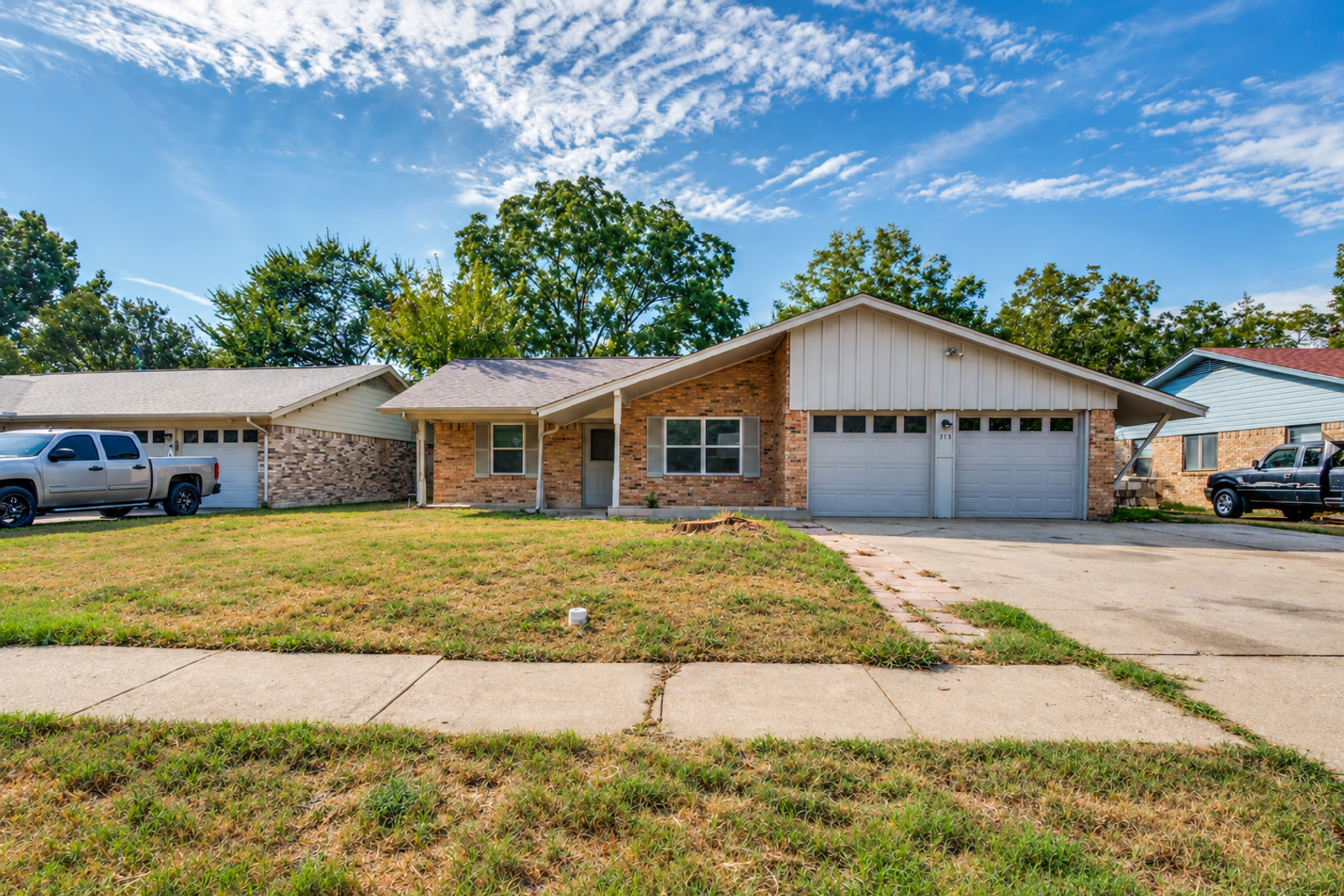 Spacious & Move-In Ready: Charming 4-Bedroom Home in Grand Prairie! property image