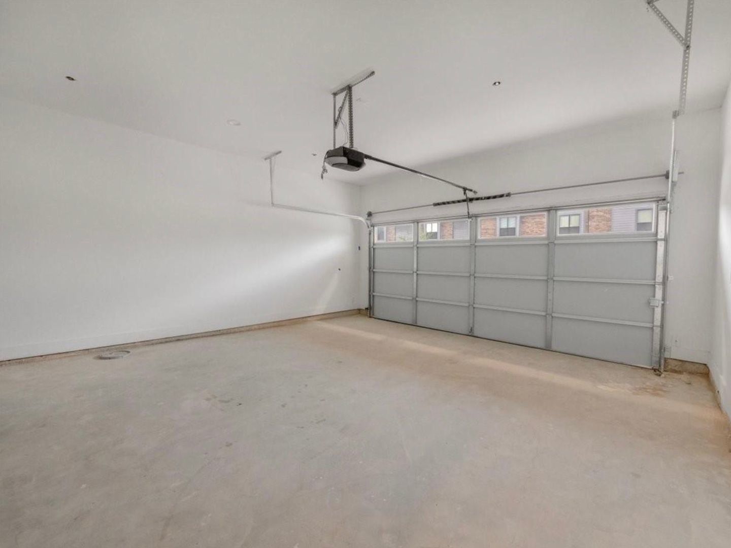 Fully Furnished, Modern Townhome-Style Condo in the Heart of East Dallas! property image