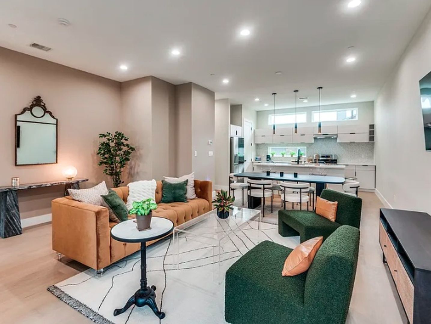 Fully Furnished, Modern Townhome-Style Condo in the Heart of East Dallas! property image