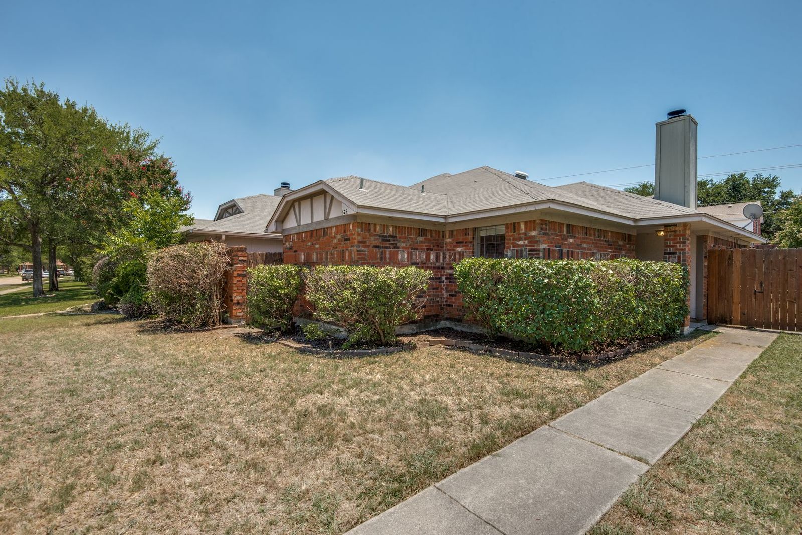Charming 2-Bedroom Duplex in Coppell, TX | Coppell ISD | Private Yard & Attached Garage property image