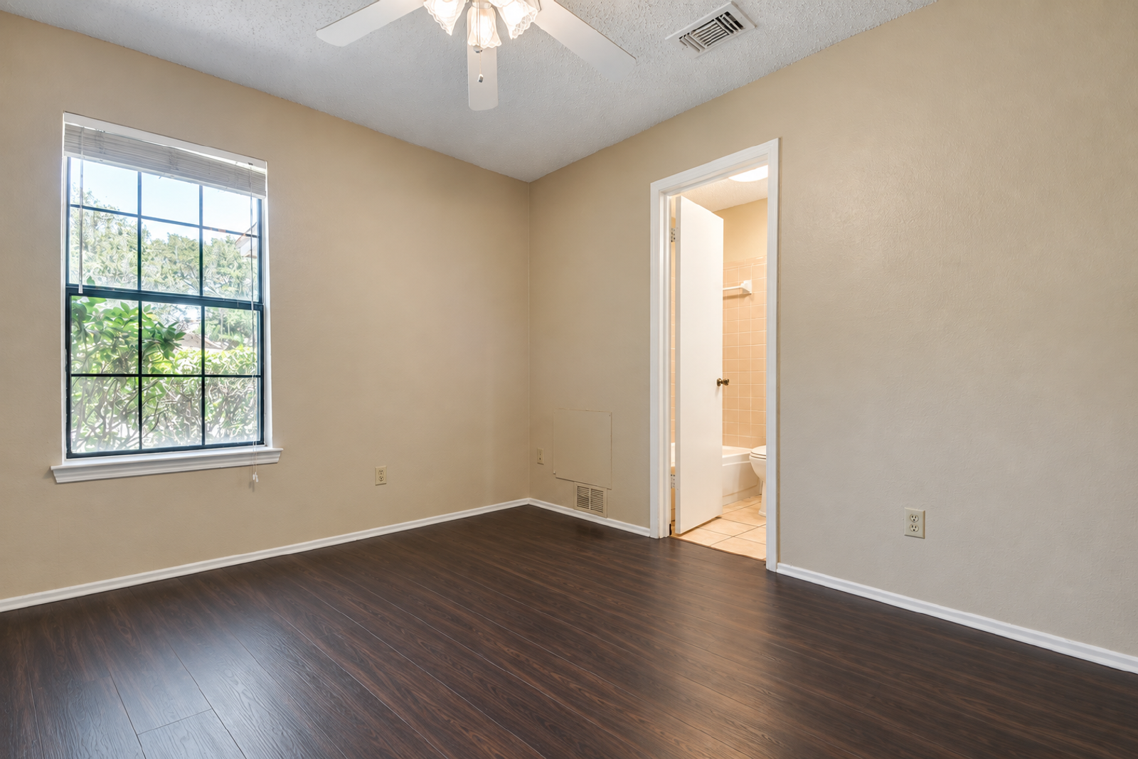 Charming 2-Bedroom Duplex in Coppell, TX | Coppell ISD | Private Yard & Attached Garage property image