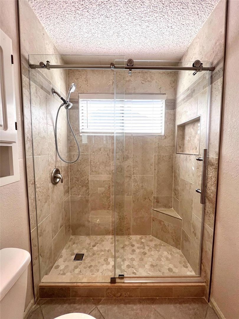 Beautifully Updated 3-Bedroom Home with Bonus Guest Suite in Lewisville! property image