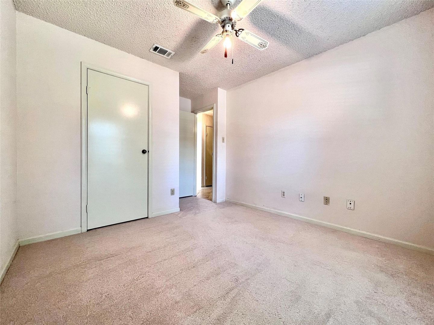 Beautifully Updated 3-Bedroom Home with Bonus Guest Suite in Lewisville! property image