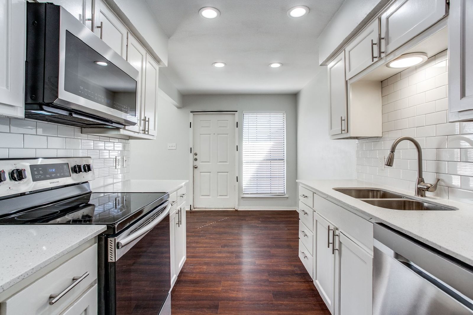 2Bed / 2Bath Townhome in Kennedale-Immediate Move-in Ready! property image