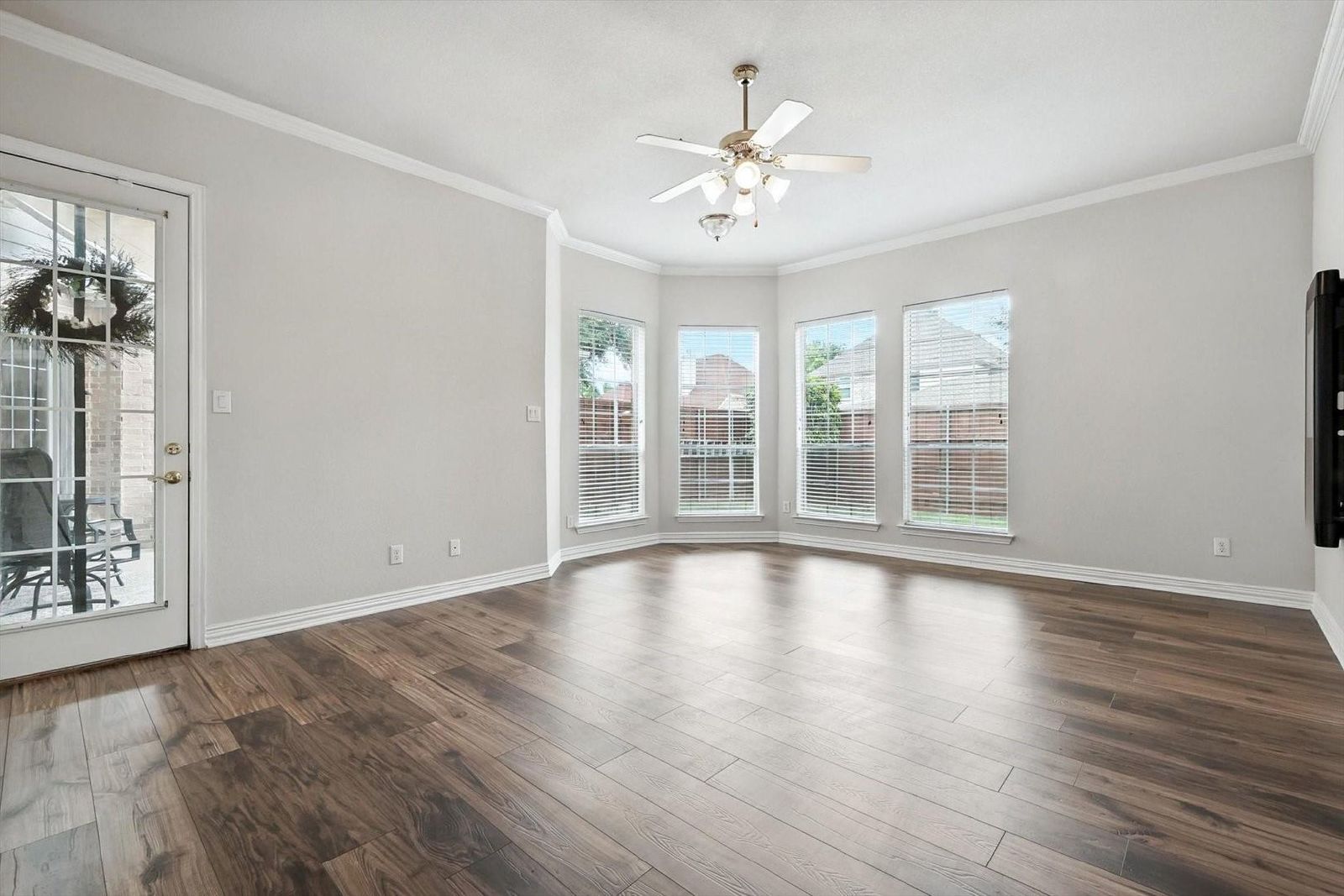 Spacious & Elegant 5-Bedroom Home in Prime Richardson Location property image