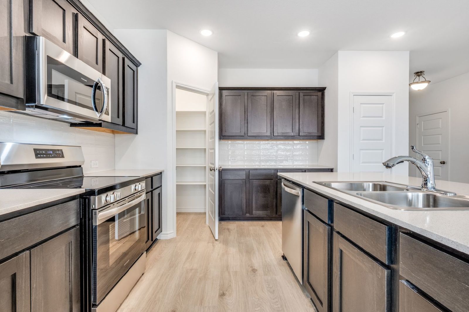 Brand-New 4-Bed, 2.5-Bath Duplex with Fenced Yard property image