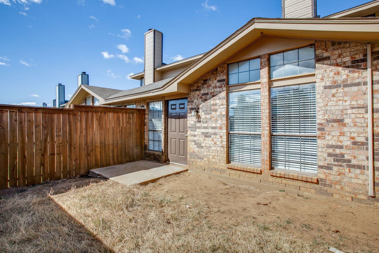 2Bed / 2Bath Townhome in Kennedale-Immediate Move-in Ready! property image