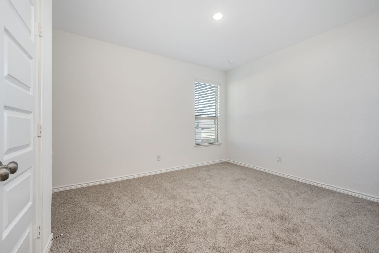 Brand-New 4-Bed, 2.5-Bath Duplex with Fenced Yard property image