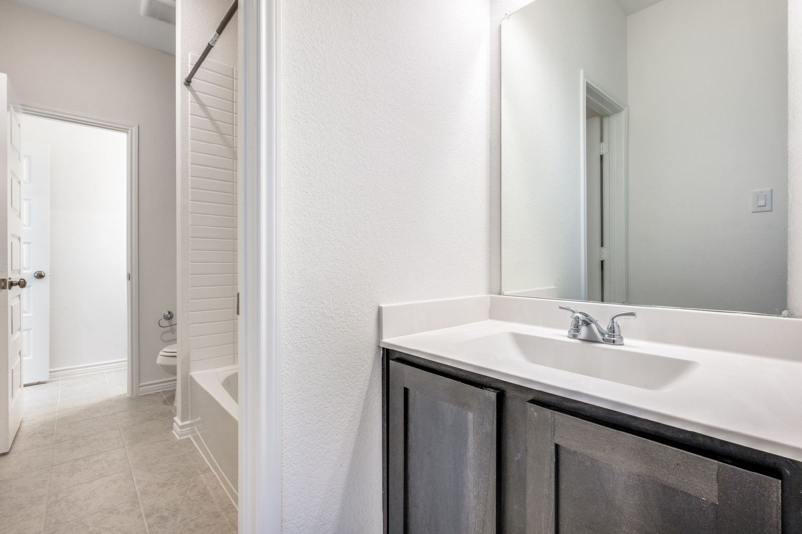 Brand-New 4-Bed, 2.5-Bath Duplex with Fenced Yard property image