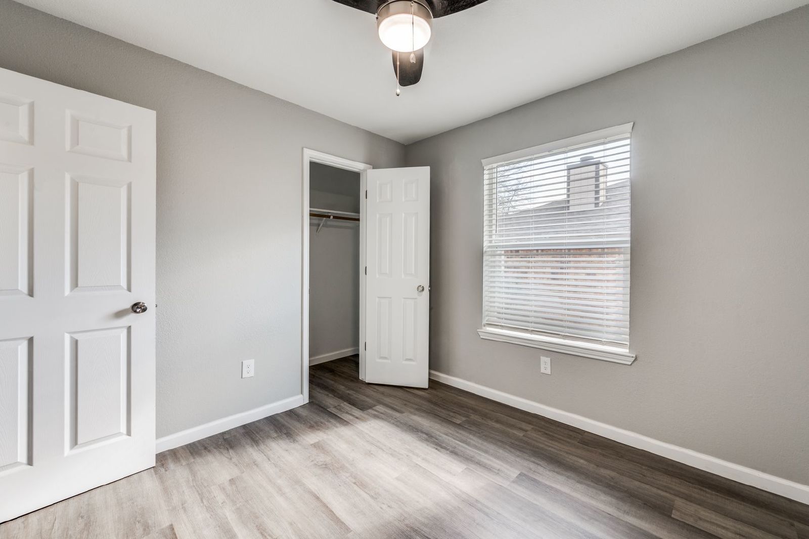 Fully Renovated – 3 bed/2bath Duplex – Amazing Features! property image