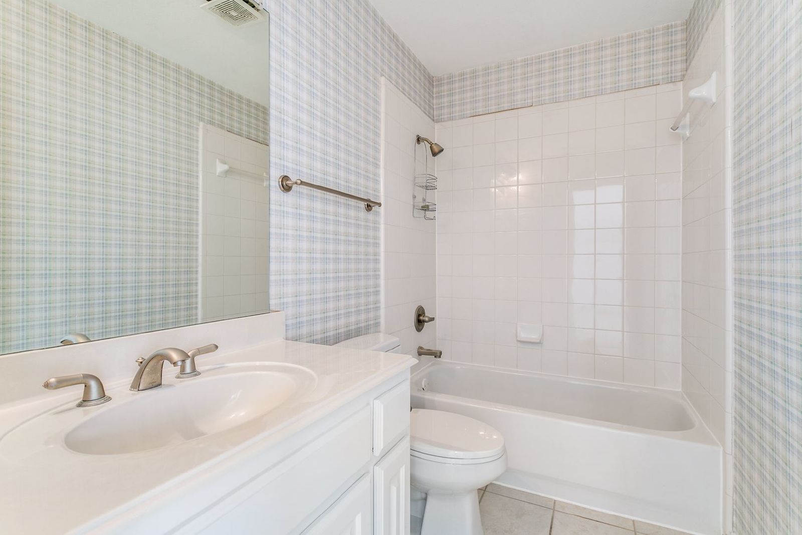 Stunning Fully Renovated 4-Bedroom Home in Gated Hackberry Creek – Irving, TX property image