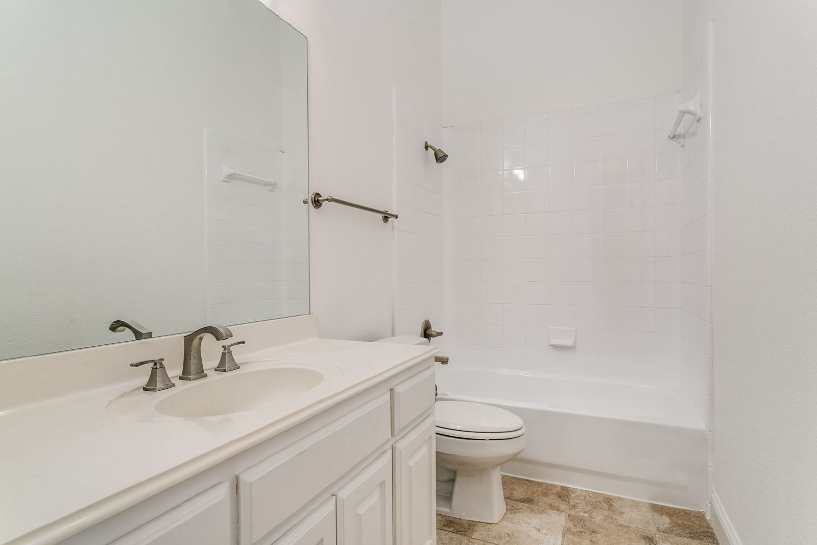 Stunning Fully Renovated 4-Bedroom Home in Gated Hackberry Creek – Irving, TX property image