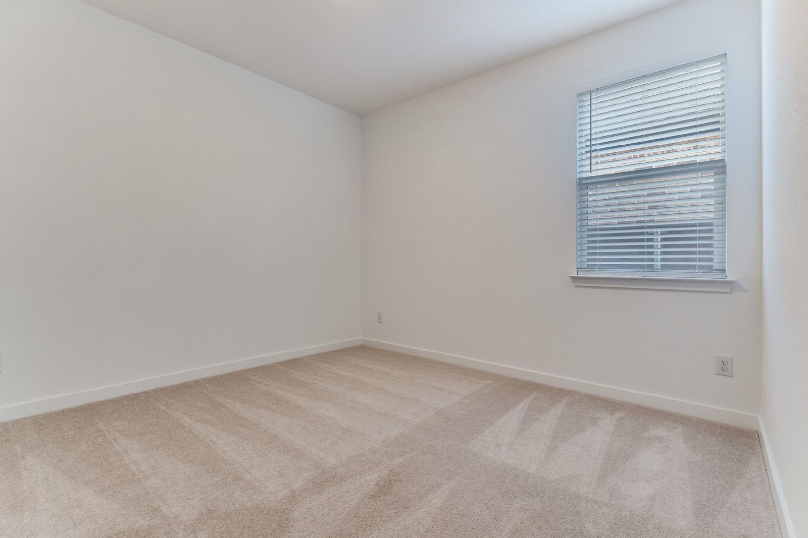 Welcome home to comfort, space, and style in the heart of Mesquite! property image