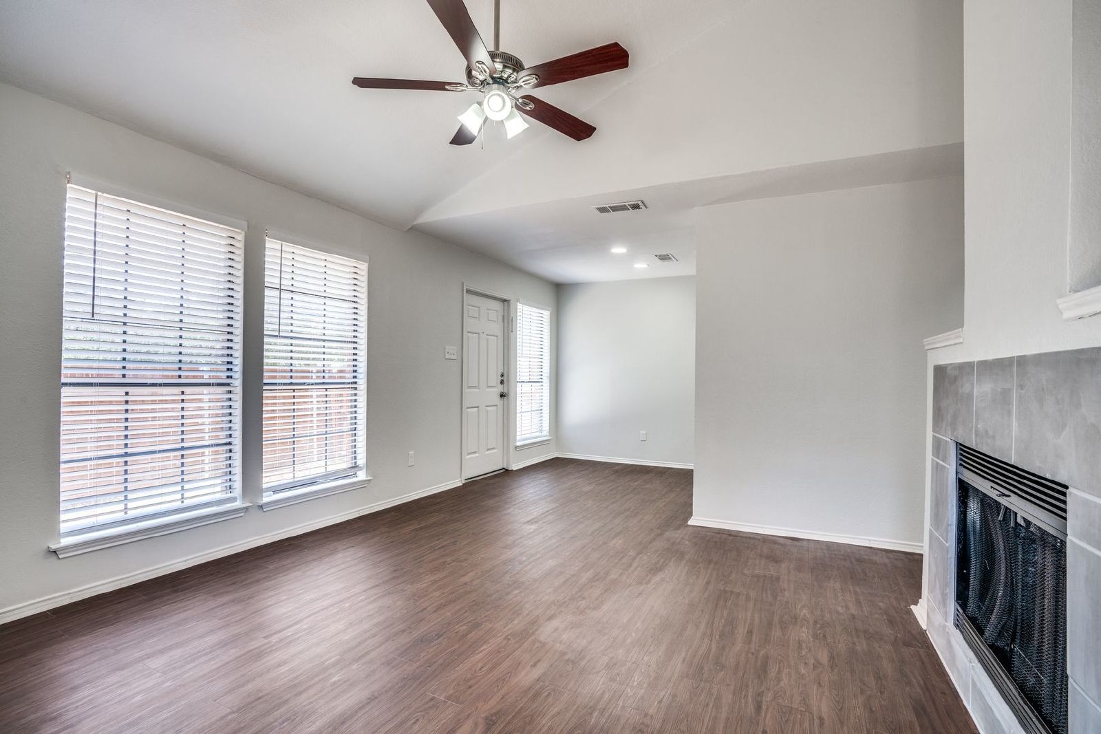 Your Ideal Townhome Awaits – Style, Space & Modern Comfort! property image