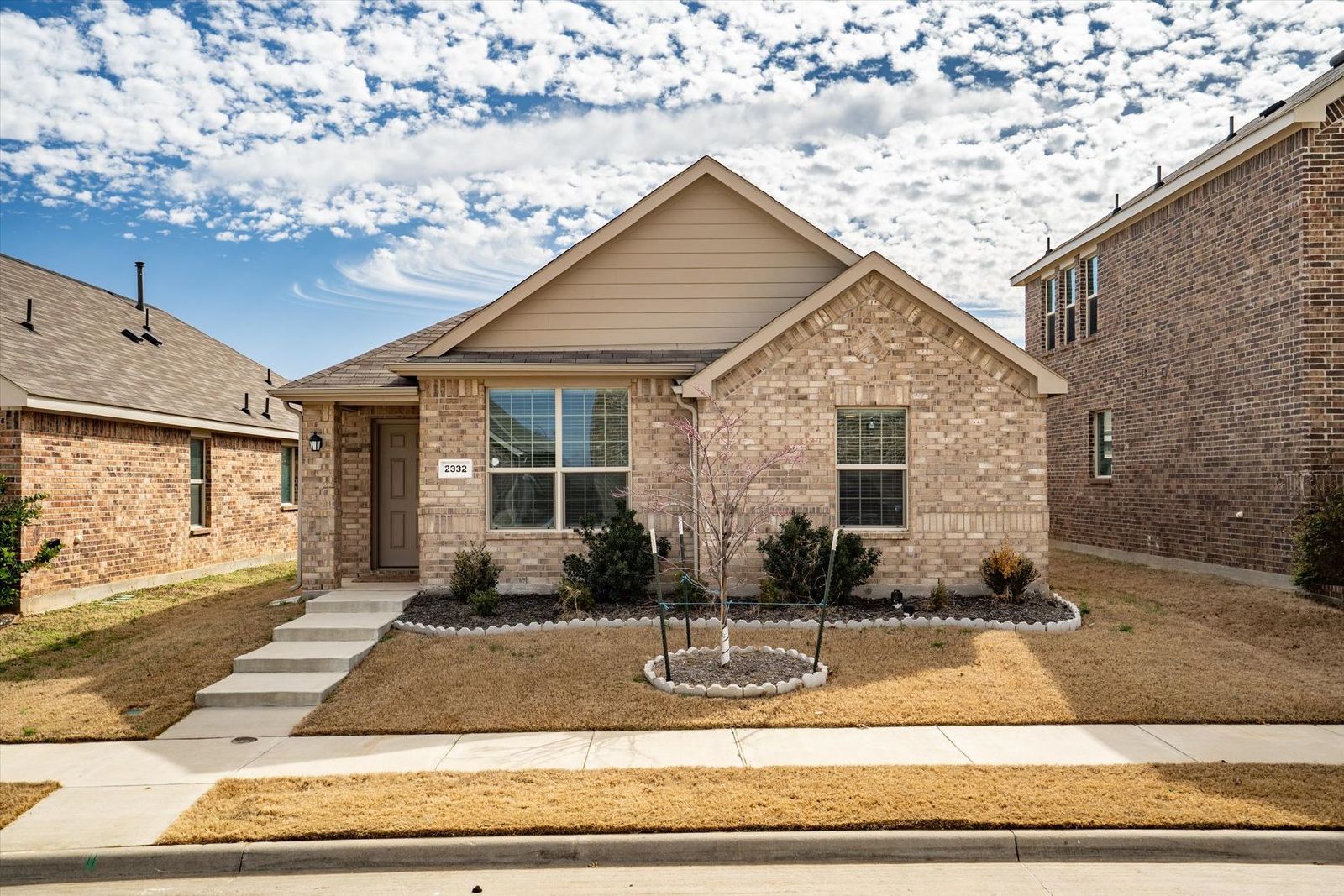 Welcome to 2332 Rosaline Dr – Aubrey, TX 76227 property image