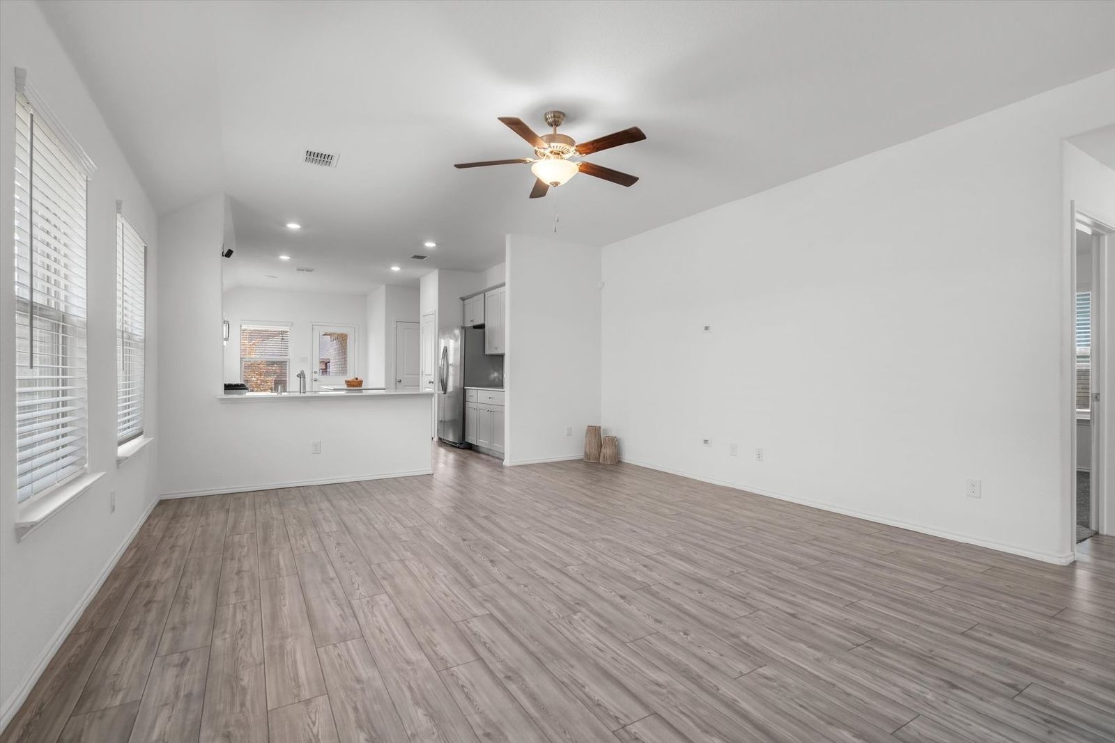 Welcome to 2332 Rosaline Dr – Aubrey, TX 76227 property image