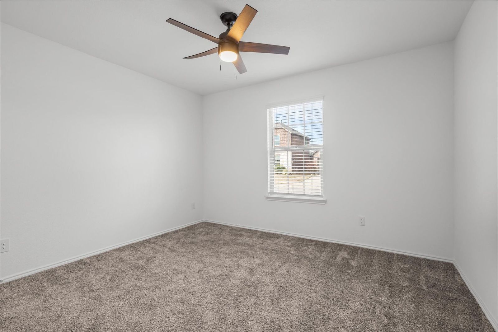 Welcome to 2332 Rosaline Dr – Aubrey, TX 76227 property image