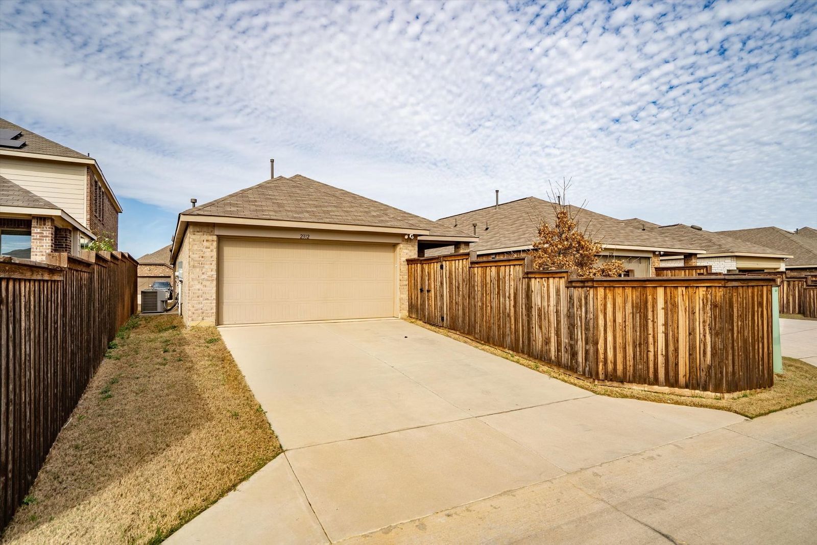 Welcome to 2332 Rosaline Dr – Aubrey, TX 76227 property image