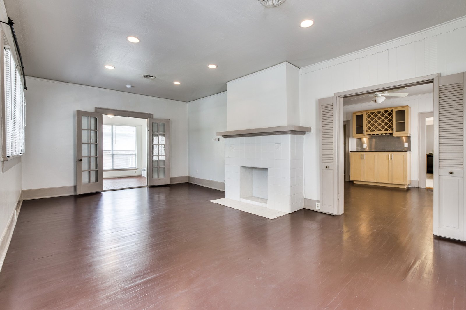 Rare & Classic Oak Lawn House | Great Location | Huge Backyard property image