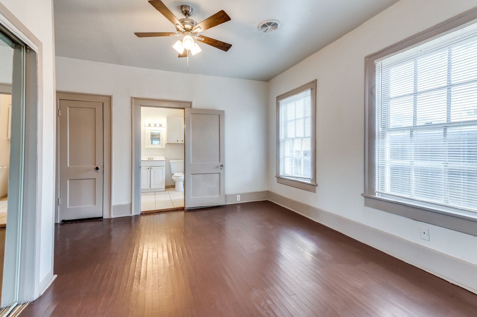 Rare & Classic Oak Lawn House | Great Location | Huge Backyard property image